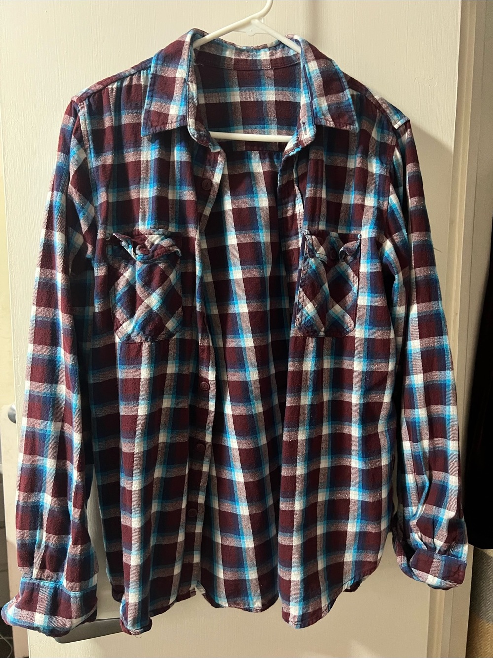 Men's Plaid Button-Up Flannel Shirt in Burgundy and Blue